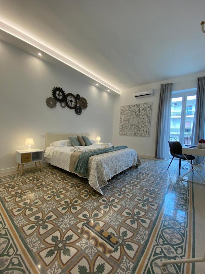 Cavour 221 - Central Station Hotel Bari Ngoại thất bức ảnh